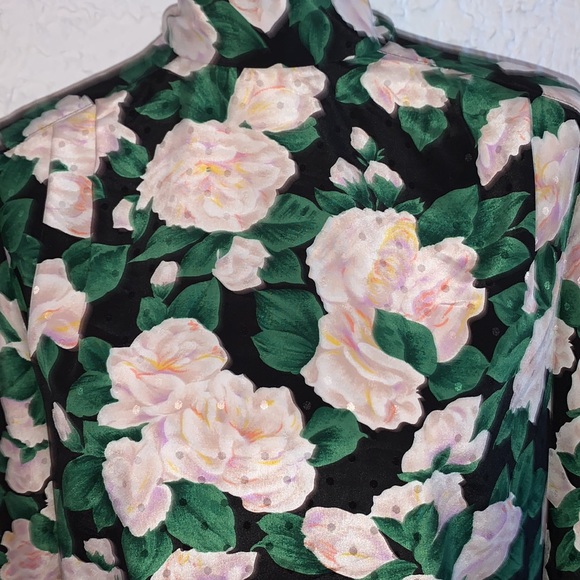 🌹Vintage White Gardenia Dot Jacquard Tie Neck Blouse - Picture 6 of 11